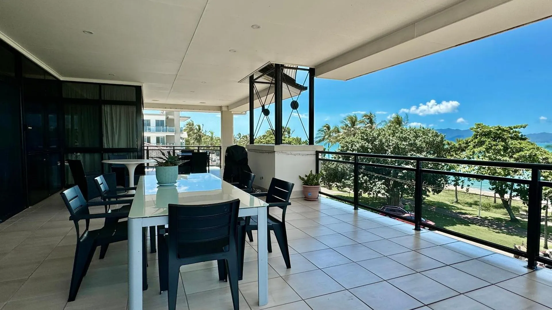 Townsville Apartments On The Strand - Penthouse